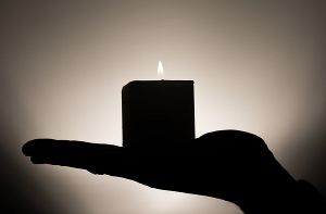 Candle-335965-640.jpg