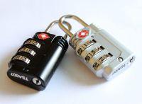 Padlocks-597815640.jpg